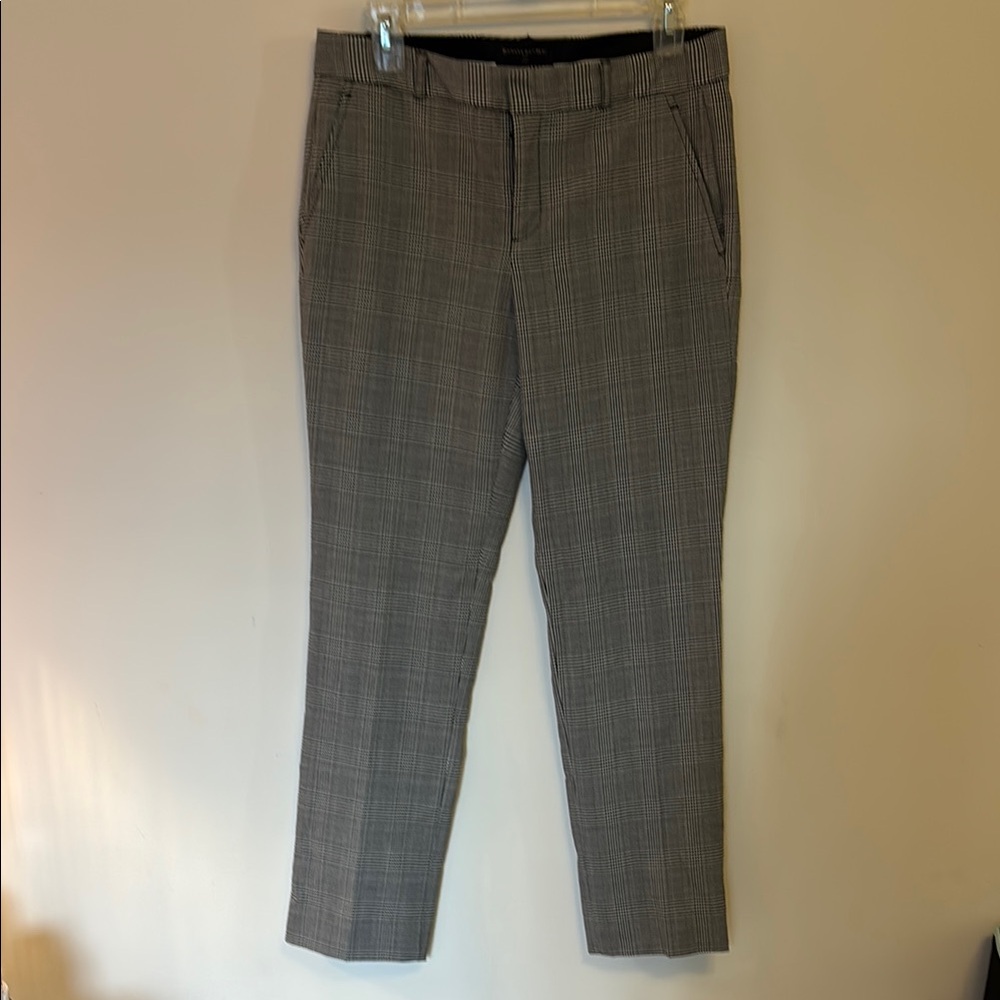 Women’s dress/casual pants.
White and black stripes
